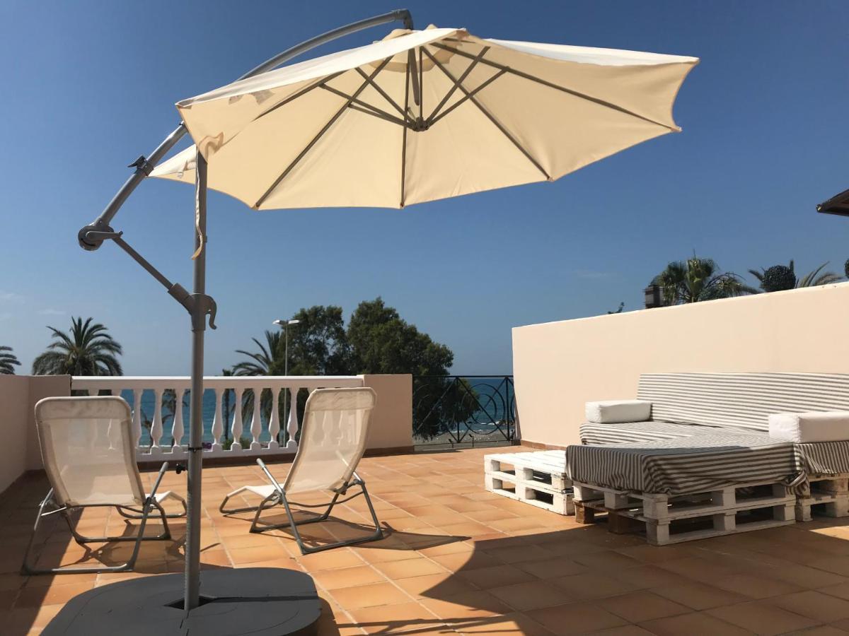 Soek Pedregalejo Seafront Holidays Homes Малага Екстер'єр фото